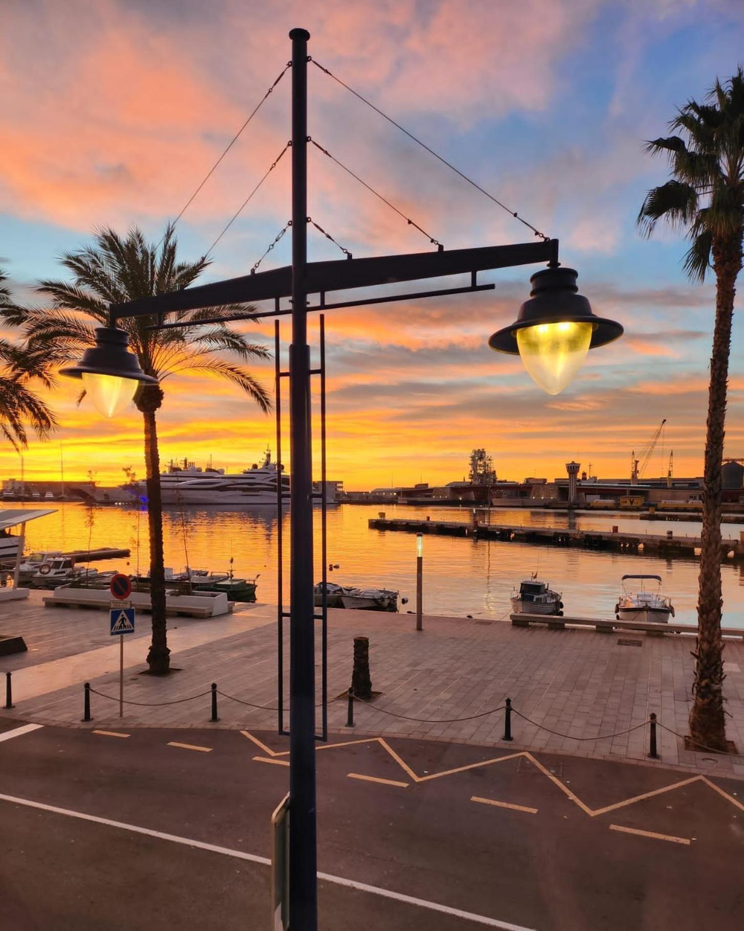 Port 1 Appartement Tarragona Buitenkant foto
